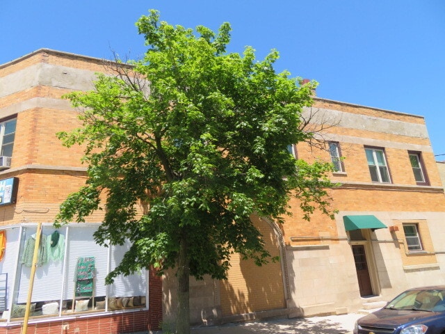 Building Photo - 1552 W Highland Ave Unit 2E