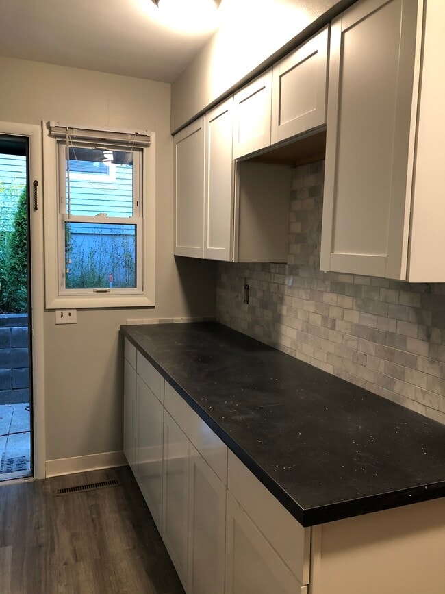 Photo - Hoover Unit 522