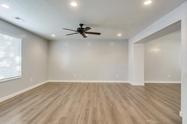 Photo - 362 S 1230 W