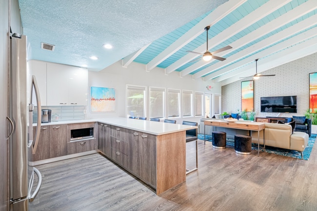 Enclave at Sabal Pointe Apartments