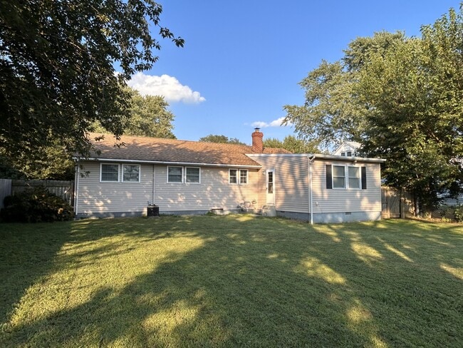 Photo - 96 N Halsey Rd