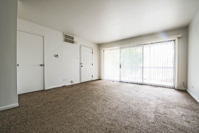 Photo - 13905 S Clark