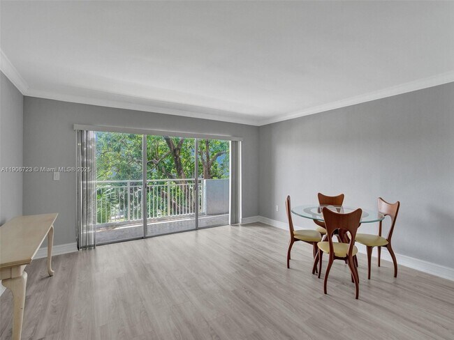 Photo - 9375 Fontainebleau Blvd Unidad L305