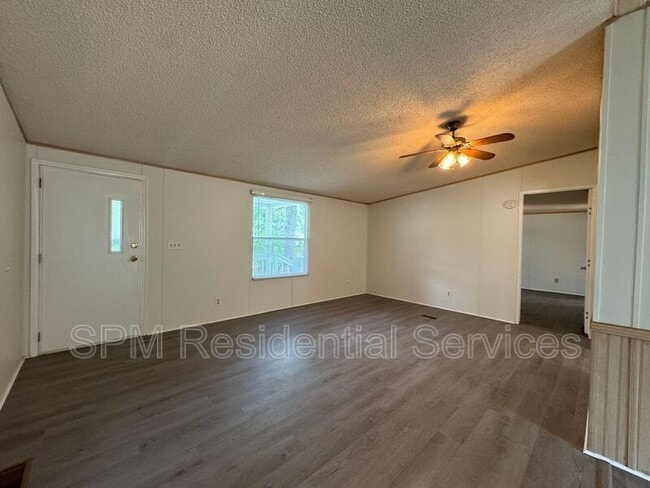 1227 Village Rd NE