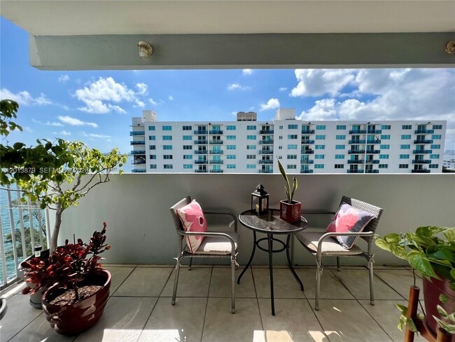 Photo - 7545 E Treasure Dr Unit 8I