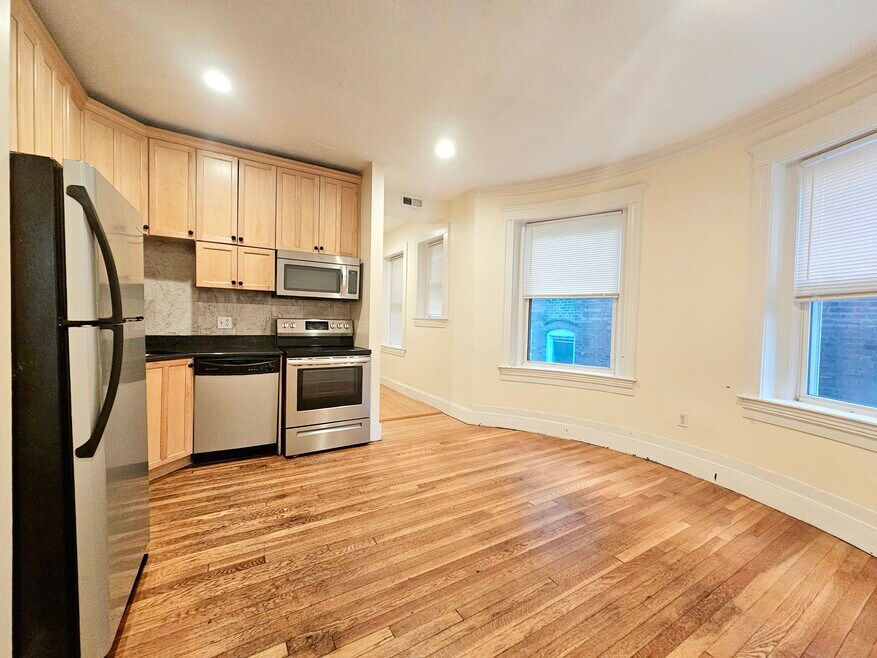 195 Winthrop Rd