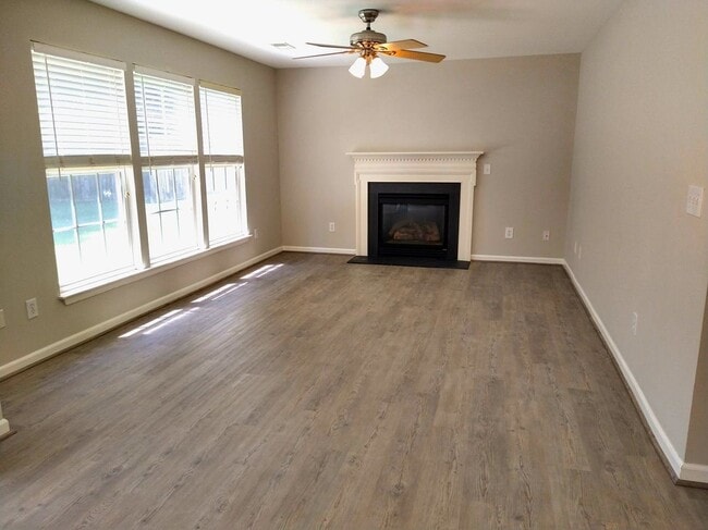 Photo - 118 Morell Dr