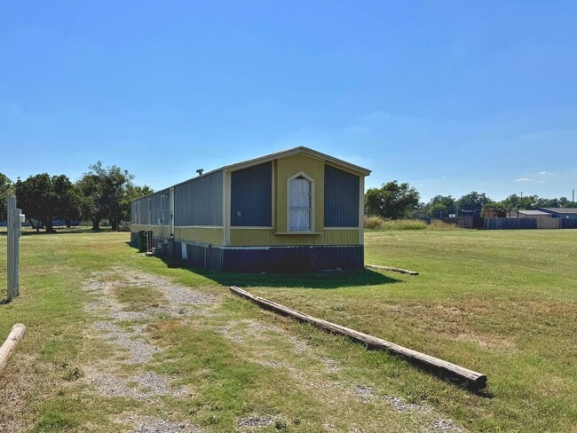 Affordable 3 Bed 2 Bath in Burkburnett - Affordable 3 Bed 2 Bath in Burkburnett
