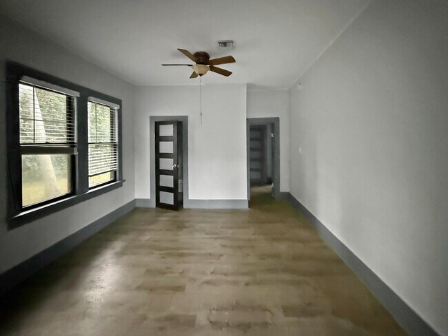 Photo - 2242 South St