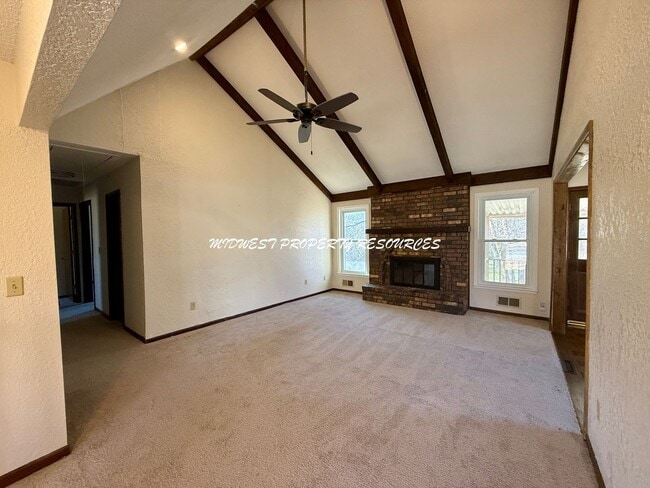 Photo - Amazing 3 Bedroom Home - Blue Springs Schools!