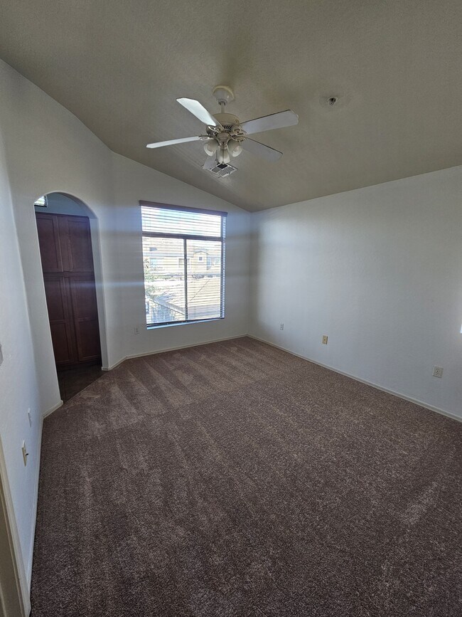 Photo - 2024 S Baldwin