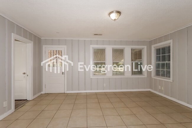 Photo - 6423 Patmore Rd