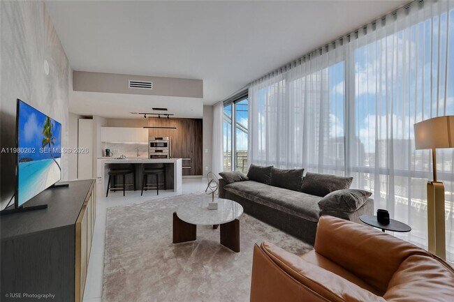 Photo - 851 NE 1st Ave Unit 3402