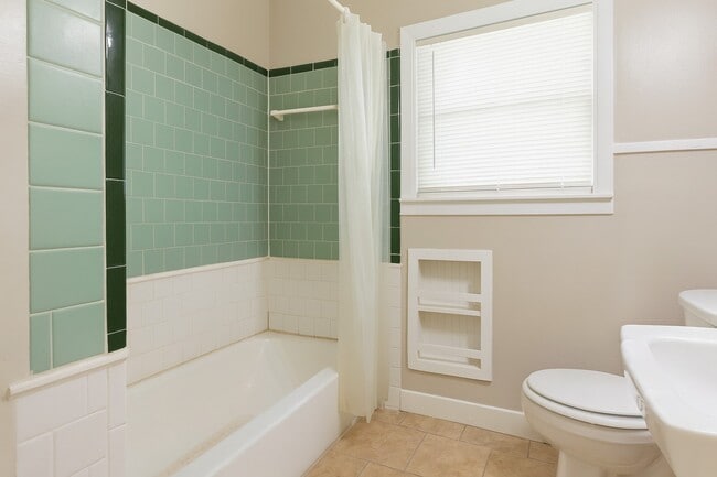 Photo - 6113 Ave Q 1/2