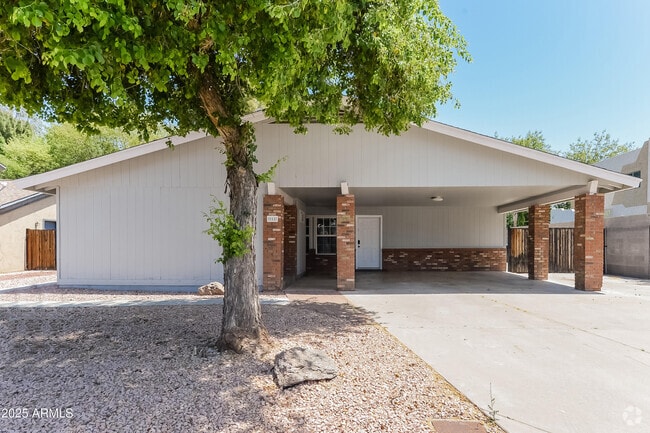 Building Photo - 555 N Elm Rental