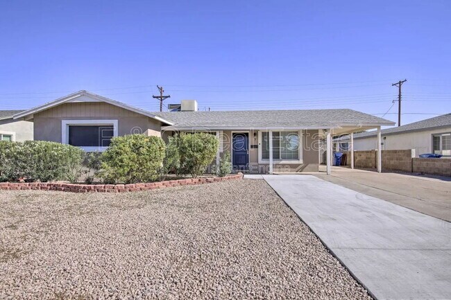 Photo - 609 S Priest Dr