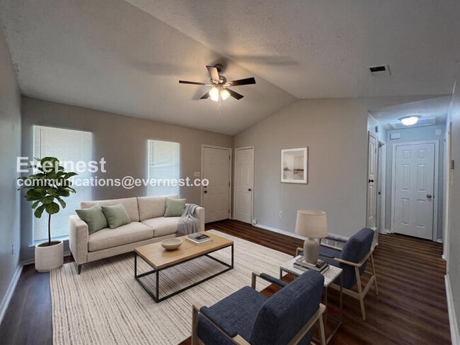 Photo - 3400 Laurelwood Dr