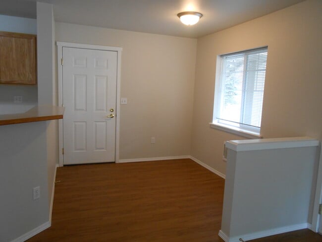 Selkirk Lodge Apartments