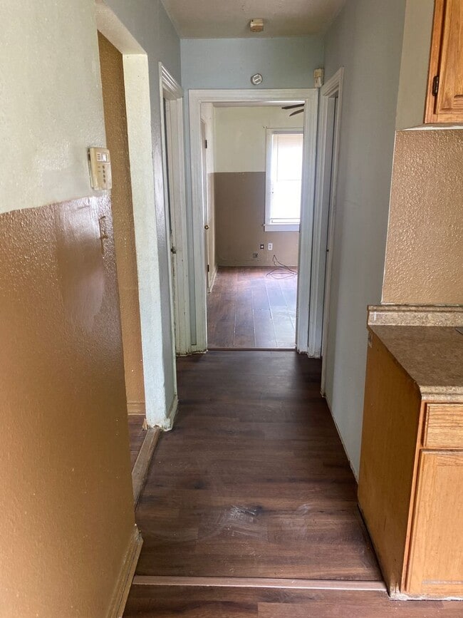 Photo - 1711 Severine St