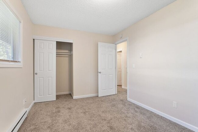 Photo - 2 Bedroom Home, pets welcome!!