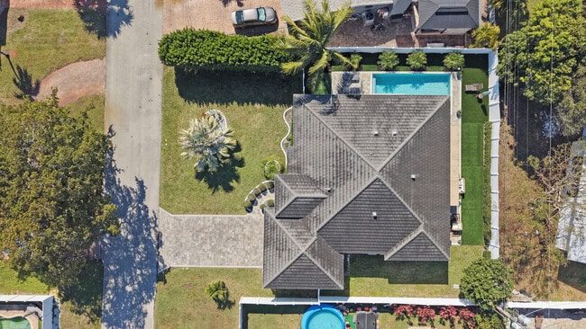 Photo - 875 SE 13th Ave