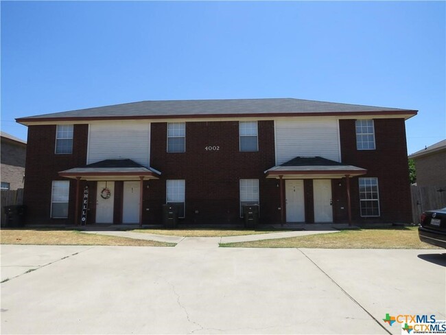 Building Photo - 4002 Gus Dr Rental