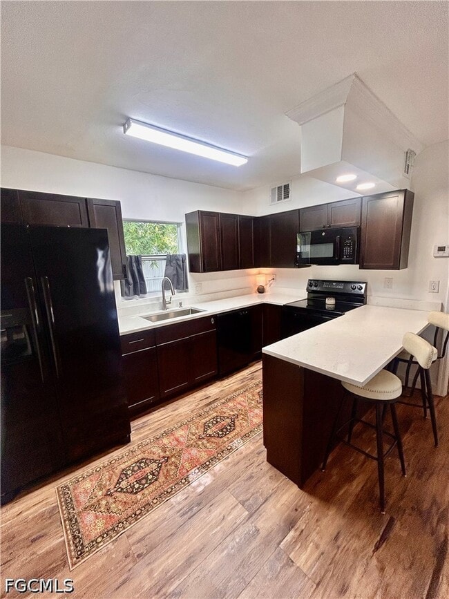 Photo - 2590 First St Unidad 113