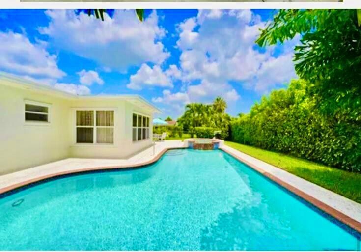 Photo - 988 SW 9th Ave