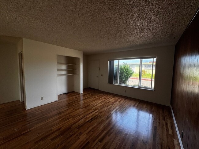 Photo - 430-436 Hodgson - DNT$ [PRM: Brittany] (2) Unidad 430 Hodgson [PRM: Brittany]