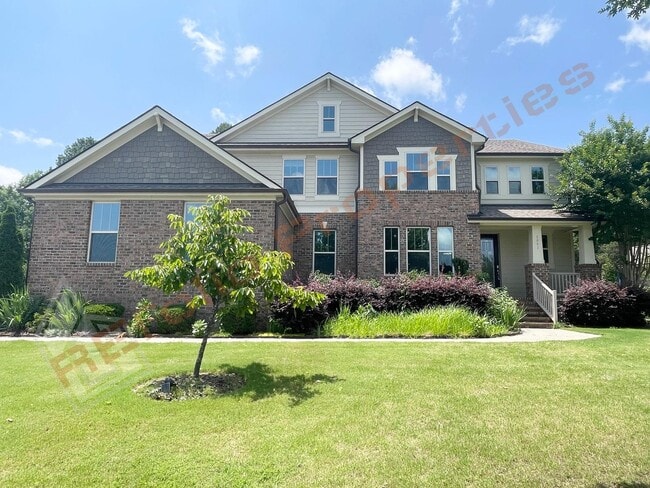 Building Photo - Gorgeous 5 Bedroom Home with First Floor In-law Suite & 3 Car Garage, Golf Course, Pool, Tennis a...