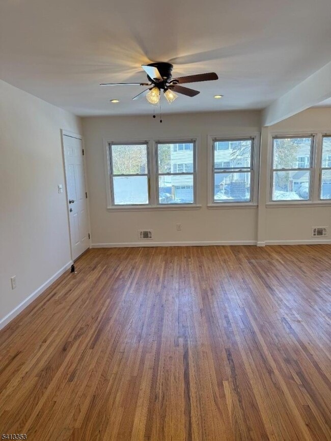 Photo - 18 Cooper Dr