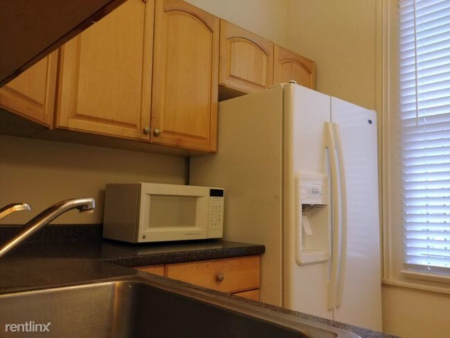 Photo - 982 N Randolph St