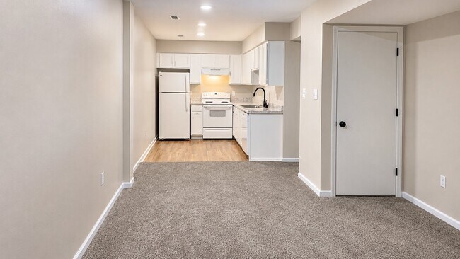 Photo - 306 Spangler Dr Unit 8