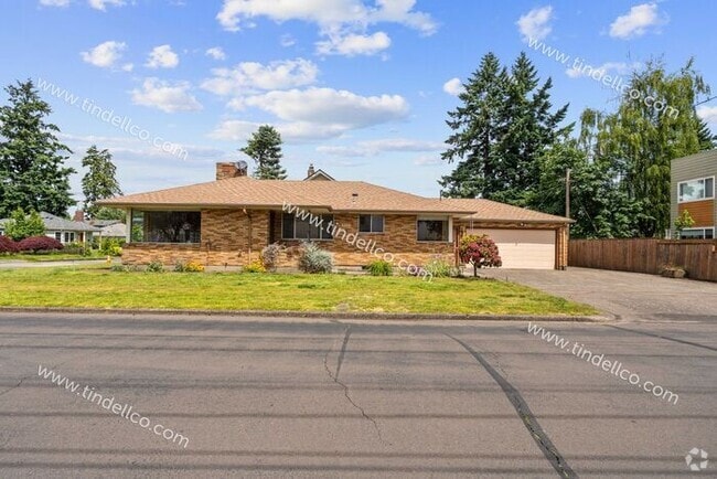 Building Photo - Vintage Elegance Meets Modern Comfort on a... Rental