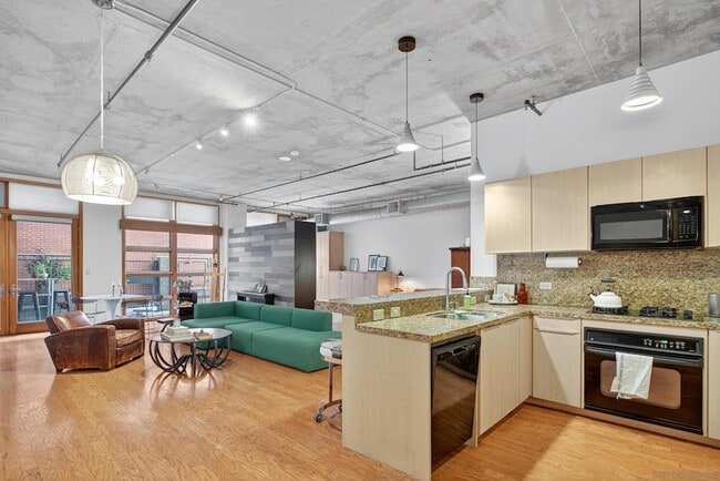 Building Photo - 877 Island Ave Unit 218 Rental