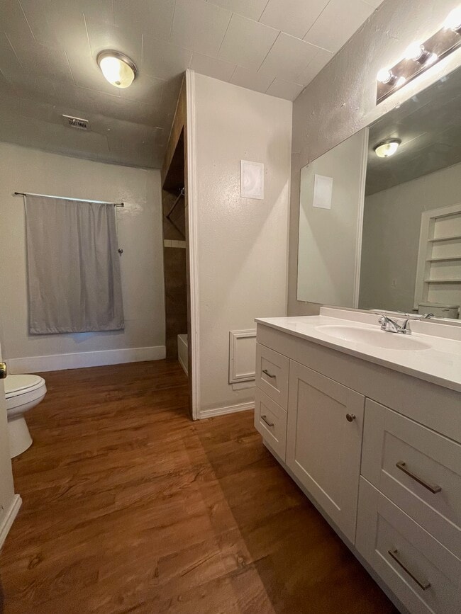 Photo - 1405 S Springfield St