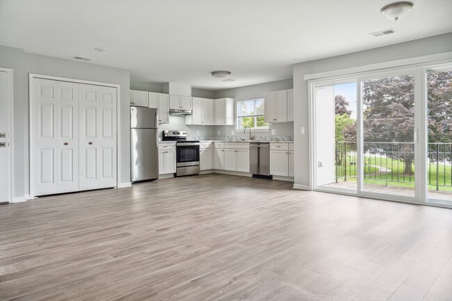 1WD- Open Floorplan