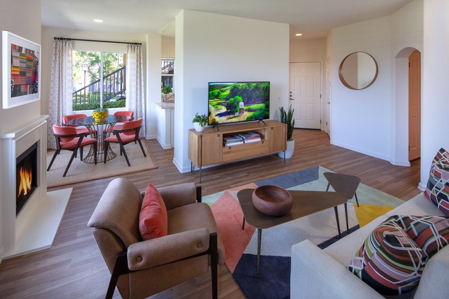 Vista Real Apartment Homes