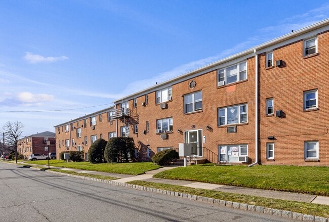 Photo - Brighton Court Apartments