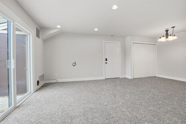 Photo - 1210 Braxton Ct