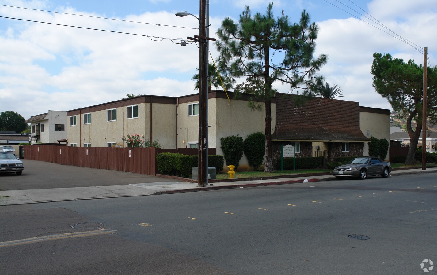 Granite Hills Park Apartments - Granite Hills Park Apartments
