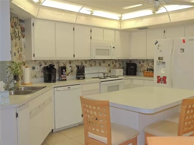 Photo - 264 Valdiva St