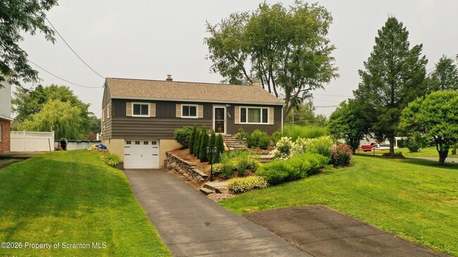Photo - 139 Leach Hill Rd