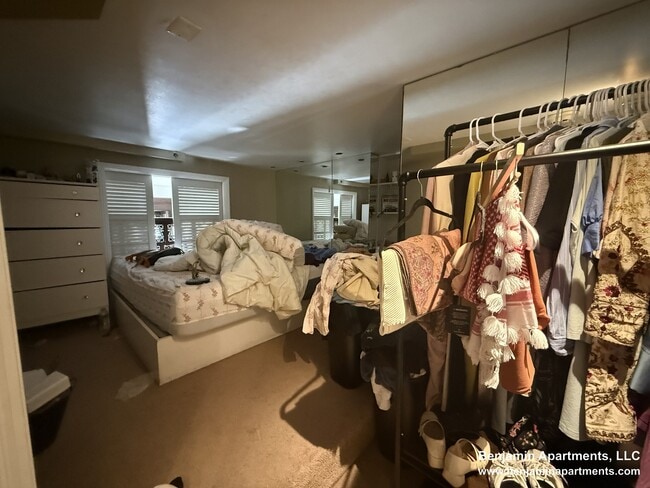 Photo - 113 Beacon St Unit 2 REAR