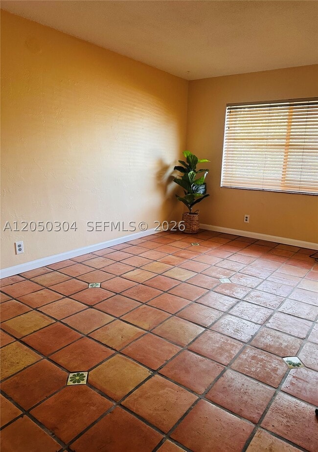 Photo - 1733 Mayo St Unit 7
