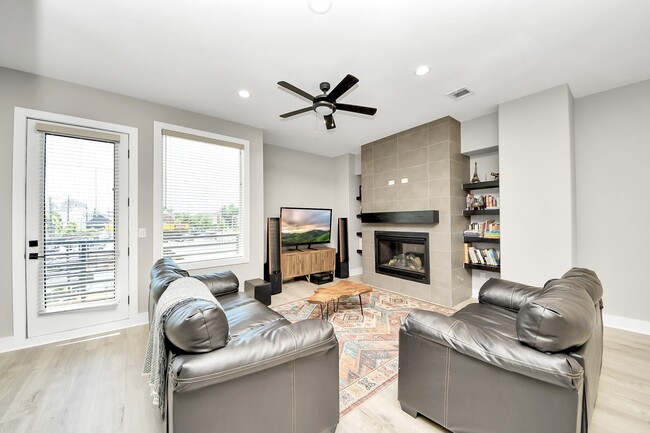 Photo - 1805 Blodgett St