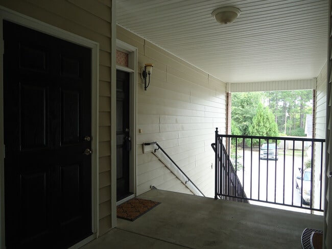 Photo - Beautiful 2 (possible 3) Bedroom Condo with ONE CAR GARAGE! Minutes to Bragg and Shopping