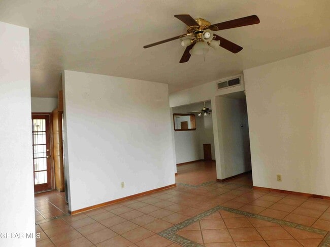Photo - 7423 Mojave Dr