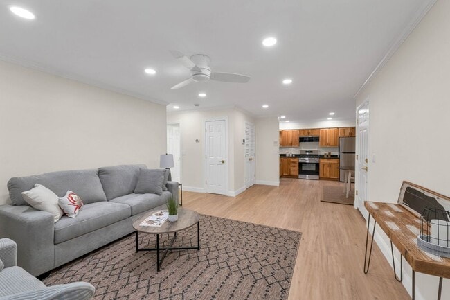 Photo - 50 Brookside, O3