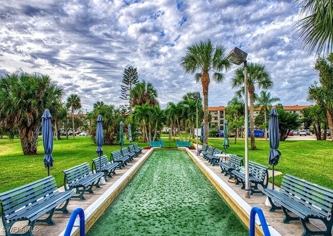 Building Photo - 4346 27th Ct SW Unit 5